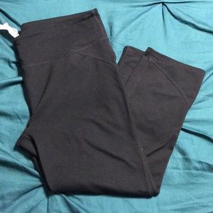 Fabletics Lima Capris